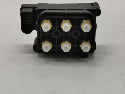 Blok katup solenoid suspensi udara untuk Audi Q7 4L 7P Porsche 955 958 OE NO. 95835890300