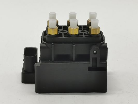 Blok katup solenoid suspensi udara untuk Audi Q7 4L 7P Porsche 955 958 OE NO. 95835890300